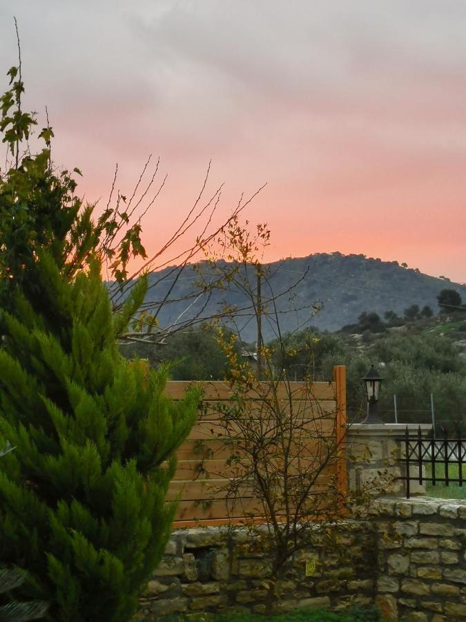 Villa Steki Roumeli Exterior photo